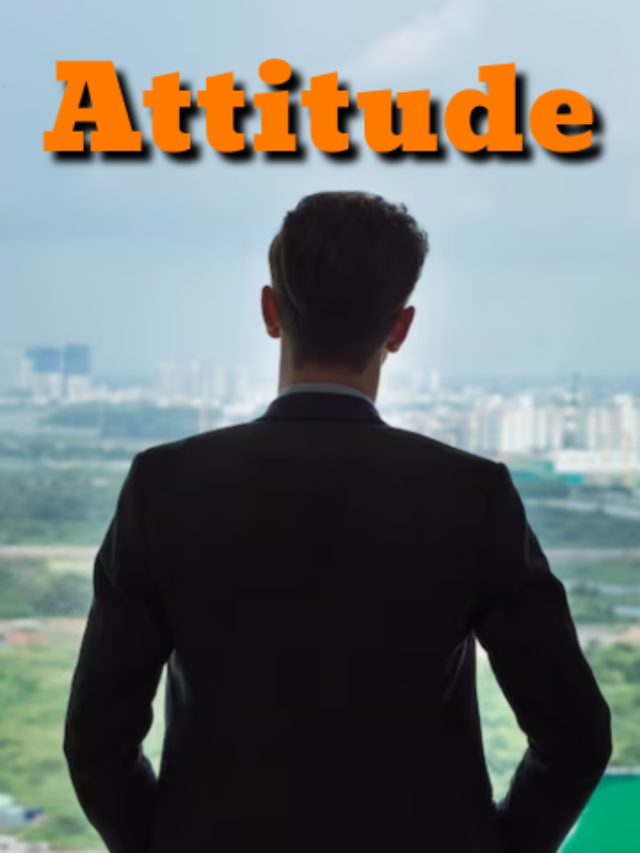 समन्दर की तरह जीता हूँ
ऊपर से शांत रहता हूँ अंदर 
तूफ़ान रखता हूँ