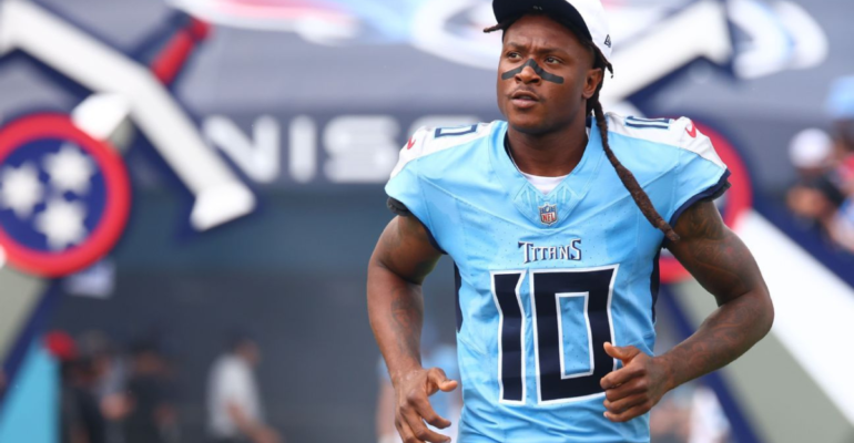 Source: Chiefs complete trade for Titans WR DeAndre Hopkins