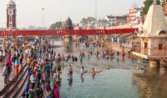 Maha Kumbh 2025: महाकुंभ जाने पर बरतें ये 6 सावधानियां टेंशन फ्री होगी यात्रा!