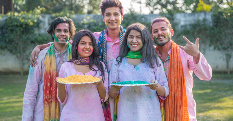 Holi 2025 Essay in Hindi