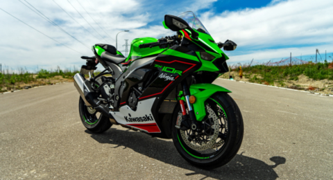 ZX10R Price in India