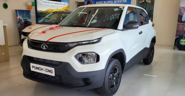 Tata Punch 2025 : Price Tata Punch On Road Price जानिए पूरी डिटेल्स!
