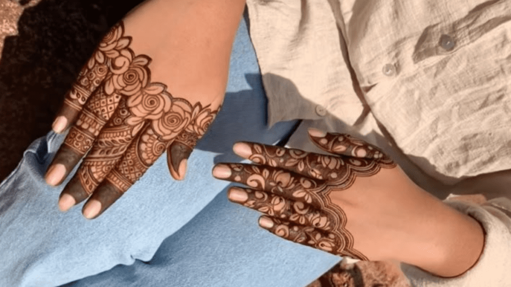 Finger Mehndi Design