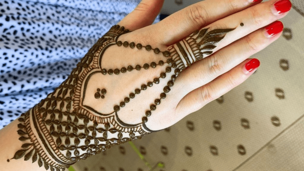 Fingers Mehndi Design