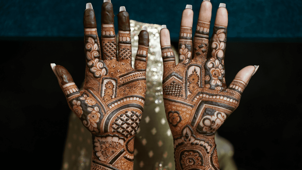 Girls Mehndi Design