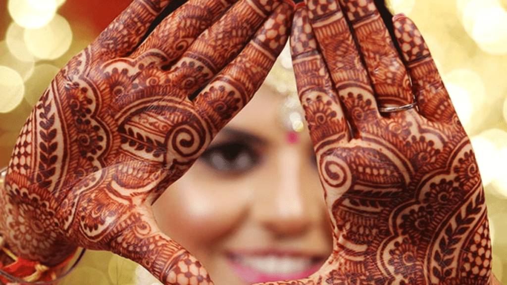 Ring Finger Mehndi Designs
