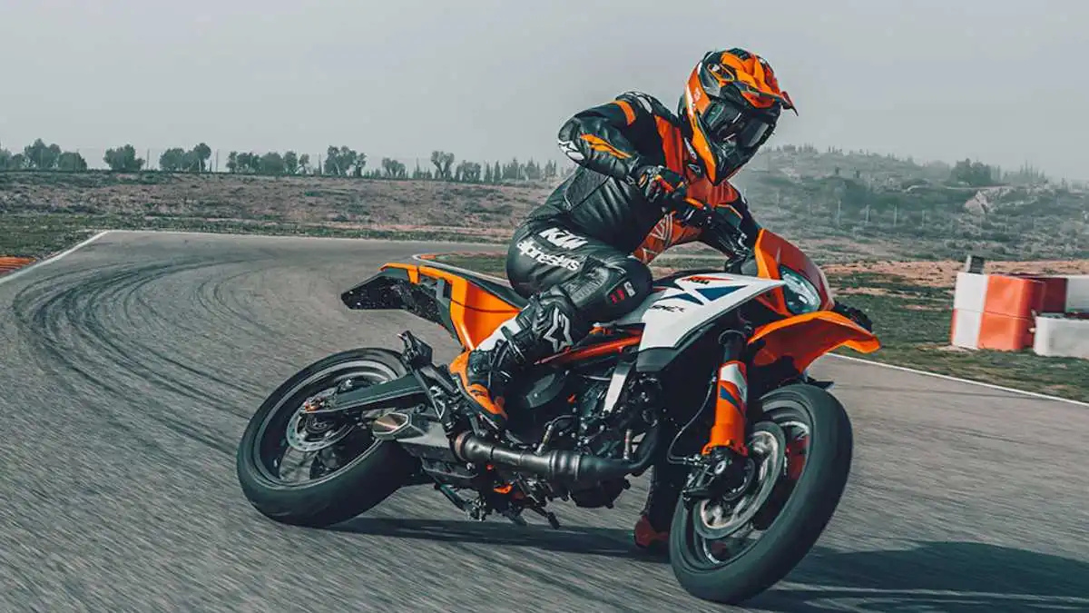 KTM 390 SMC R