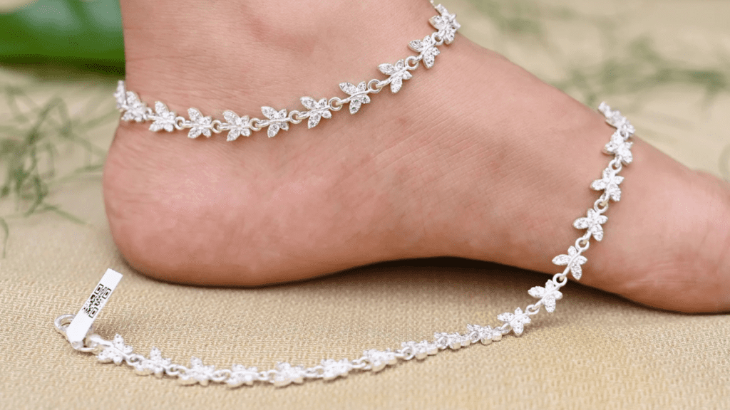 Traditional Silver payal design : शादी और त्यौहारों के लिए पारंपरिक चांदी की पायल डिज़ाइन महिलाओं और लड़कियों के लिए नवीनतम एथनिक फुट ज्वेलरी कलेक्शन!