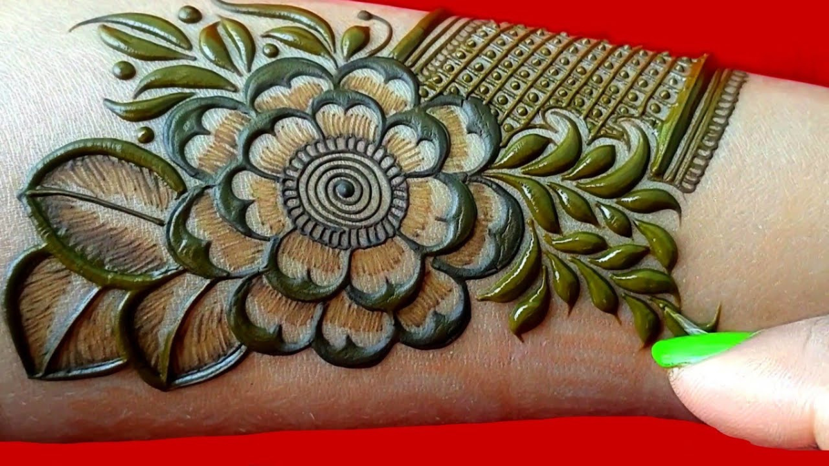 शादी त्योहार और खास मौकों के लिए पारंपरिक व आधुनिक हाथ-पैर की सुंदर कलाकृतियाँ संग्रह!