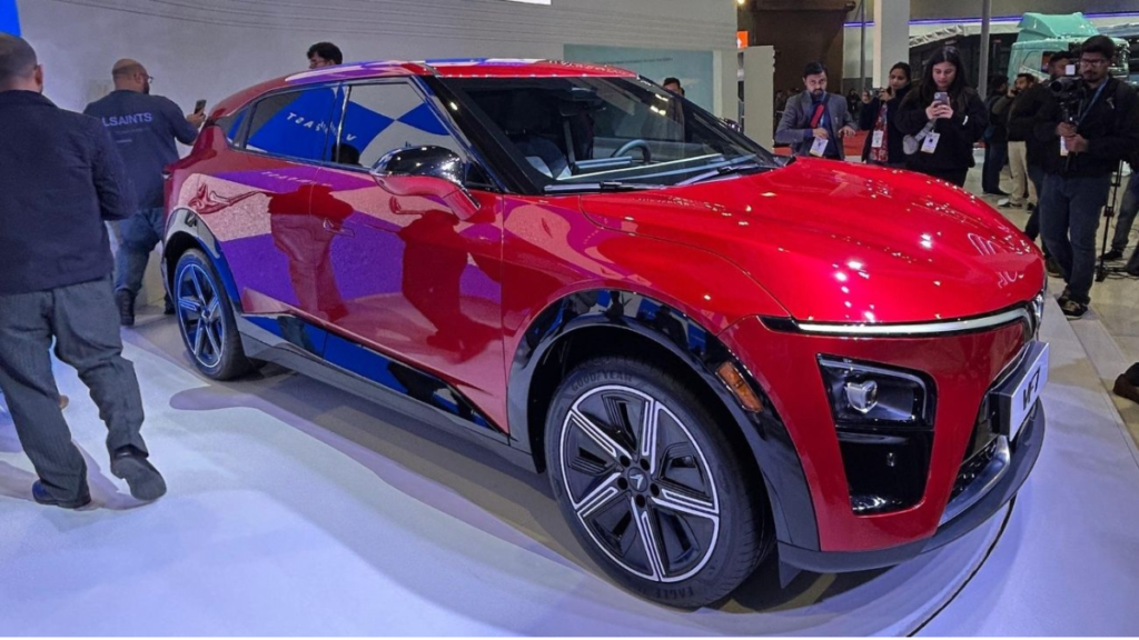 VinFast VF7 Electric SUV