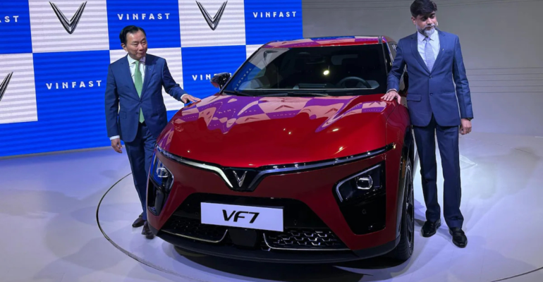 VinFast VF7 Electric SUV