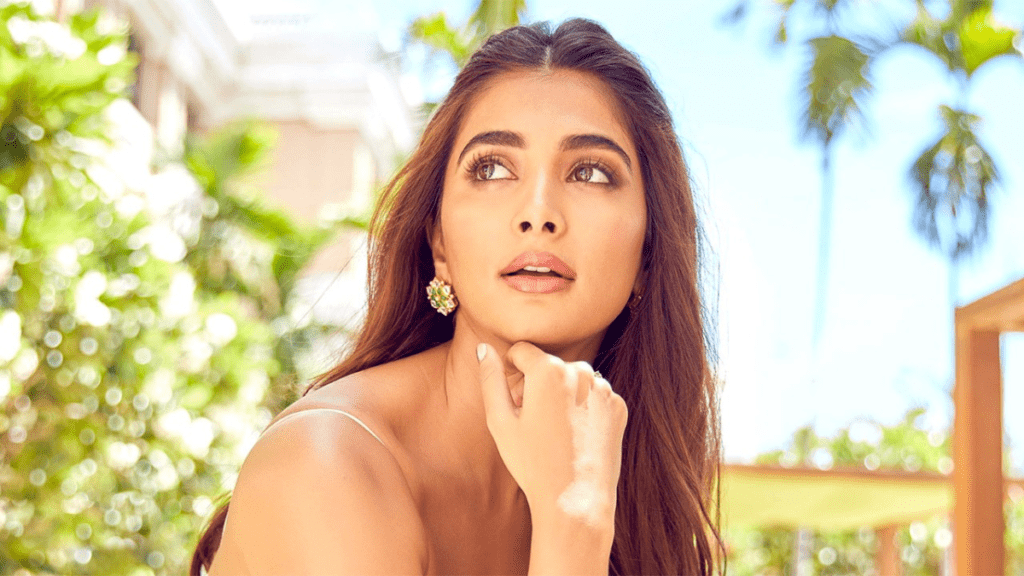 Pooja Hegde : की नेटवर्थ 66 करोड़