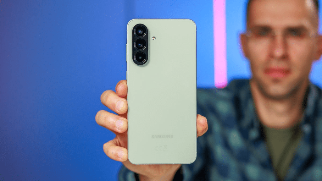 Best phone under 40000 : अगस्त 2025 में ₹40,000 के अंदर मिलने वाले टॉप 5G स्मार्टफोन
