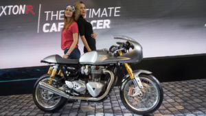 best Triumph Thruxton 400: शानदार कैफे रेसर स्टाइल आधुनिक फीचर्स आकर्षक डिज़ाइन और रोमांचक परफॉर्मेंस के साथ।