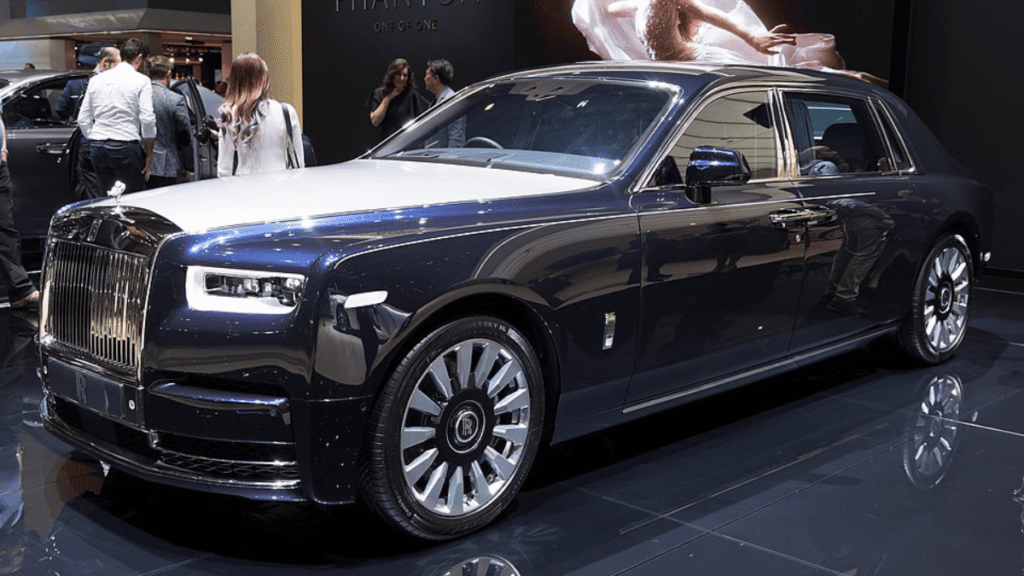 Rolls-Royce Phantom:कहलाती है कारों का राजा