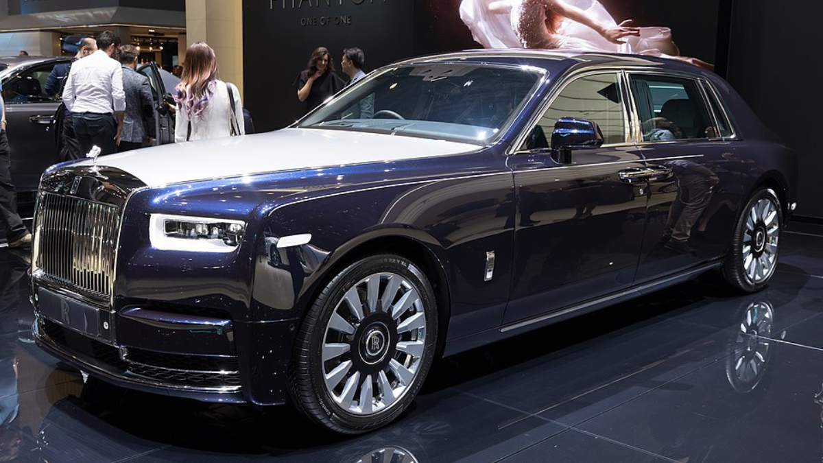 Rolls-Royce Phantom:कहलाती है कारों का राजा