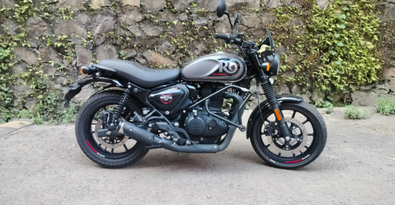 Hunter 350 Black