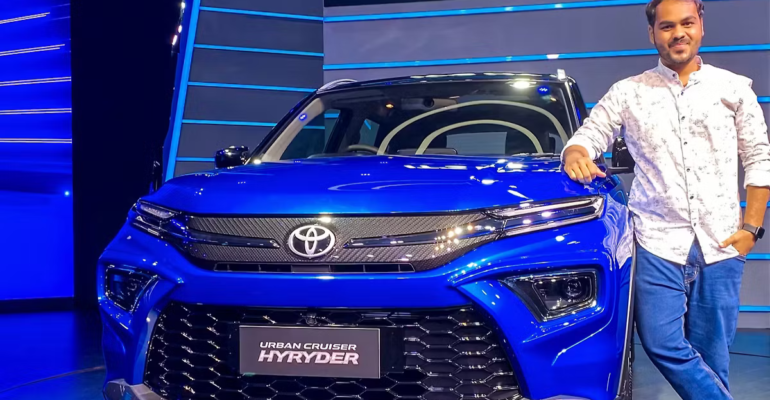 Toyota Hyryder 2025 की कीमतें अलग-अलग वेरिएंट्स के एक्स-शोरूम