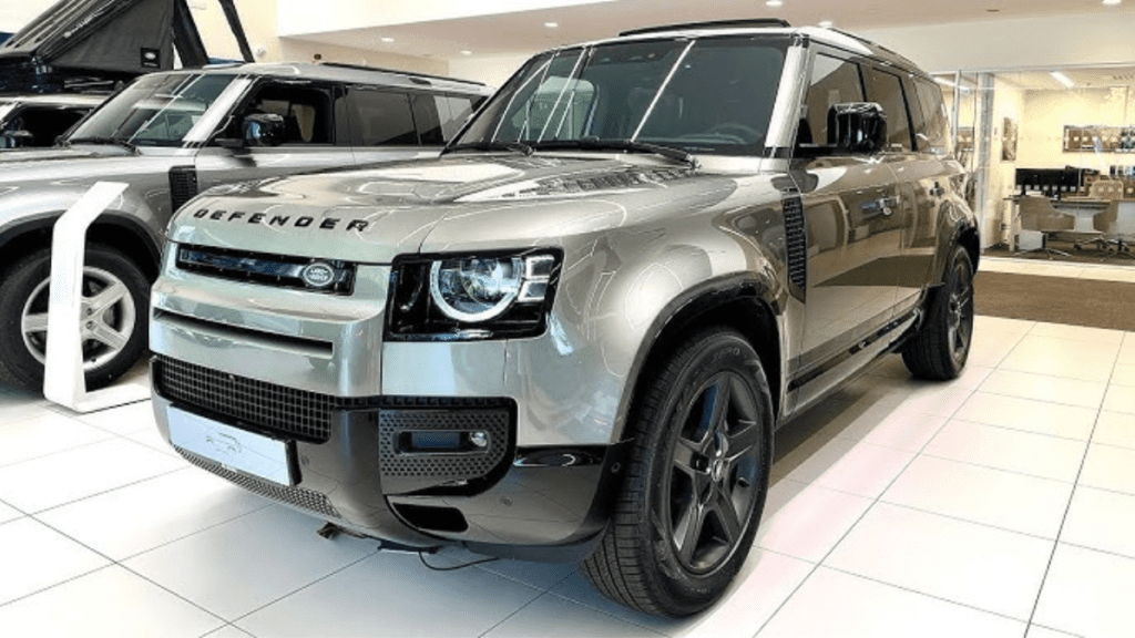 Defender Car Price in India 2025 ऑन-रोड प्राइस इंजन स्पेसिफिकेशन और टॉप फीचर्स डिटेल्स!