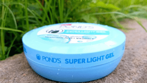 Ponds super light gel आपकी त्वचा को 24 घंटे तक हाइड्रेटेड और फ्रेश रखता है!