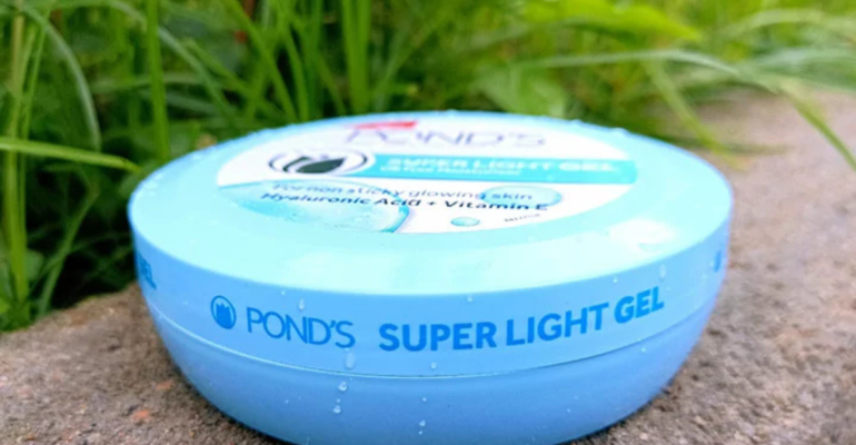 Ponds super light gel आपकी त्वचा को 24 घंटे तक हाइड्रेटेड और फ्रेश रखता है!