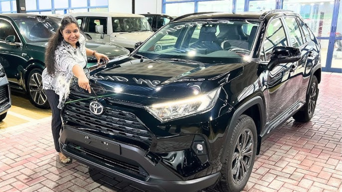 Toyota rav4 दमदार इंजन स्टाइलिश डिजाइन