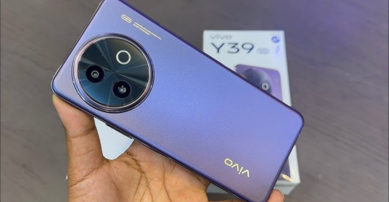 vivo y39 5g price vivo Y39 5G 6500mAh बैटरी और 50MP कैमरे के साथ 2025 का नया गेमचेंजर!