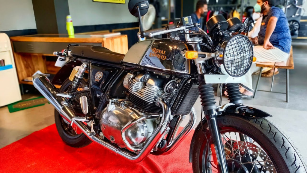Gt 650 mr clean : Bangalore में Royal Enfield GT 650 Mr Clean की ऑन-रोड कीमत 