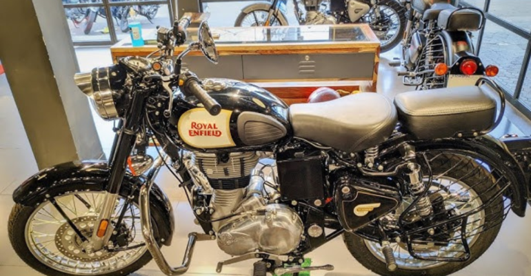2025 में Bangalore में Royal Enfield Bullet 350 Standard की ऑन-रोड कीमत – ₹2.56 लाख से शुरू!