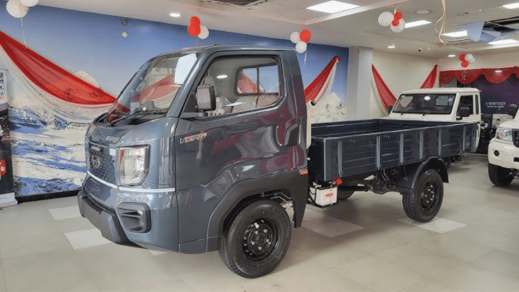 Veero mahindra Mahindra XUV 3XO 2025 : दमदार 1.2-लीटर टर्बो पेट्रोल इंजन एडवांस्ड ADAS और पैनोरमिक सनरूफ के साथ