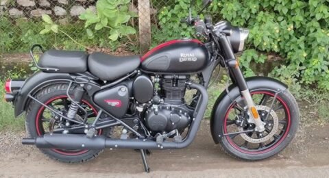 Classic 350 stealth black Royal Enfield Classic 350 Stealth Black क्यों ये बाइक हर कॉन्शियस राइडर की पहली पसंद है!