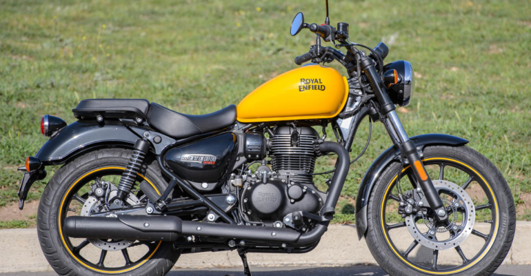 Meteor 350 weight Royal Enfield Meteor 350 का वजन जो बनाता है इसे एक परफेक्ट क्रूजर लो सेंटर ऑफ ग्रेविटी और बेहतरीन हैंडलिंग का राज!