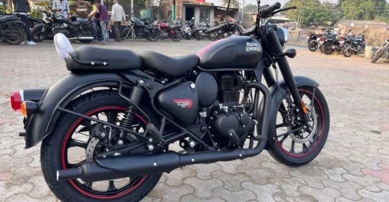 Bullet 350 Black : की दमदार फीचर्स और बेहतरीन परफॉर्मेंस – क्या ये आपकी जेब में फिट बैठेगी!
