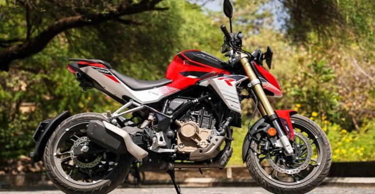 Hero Xtreme 250R Mileage