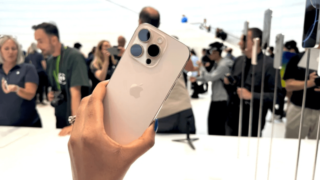 iPhone 16 Pro Max