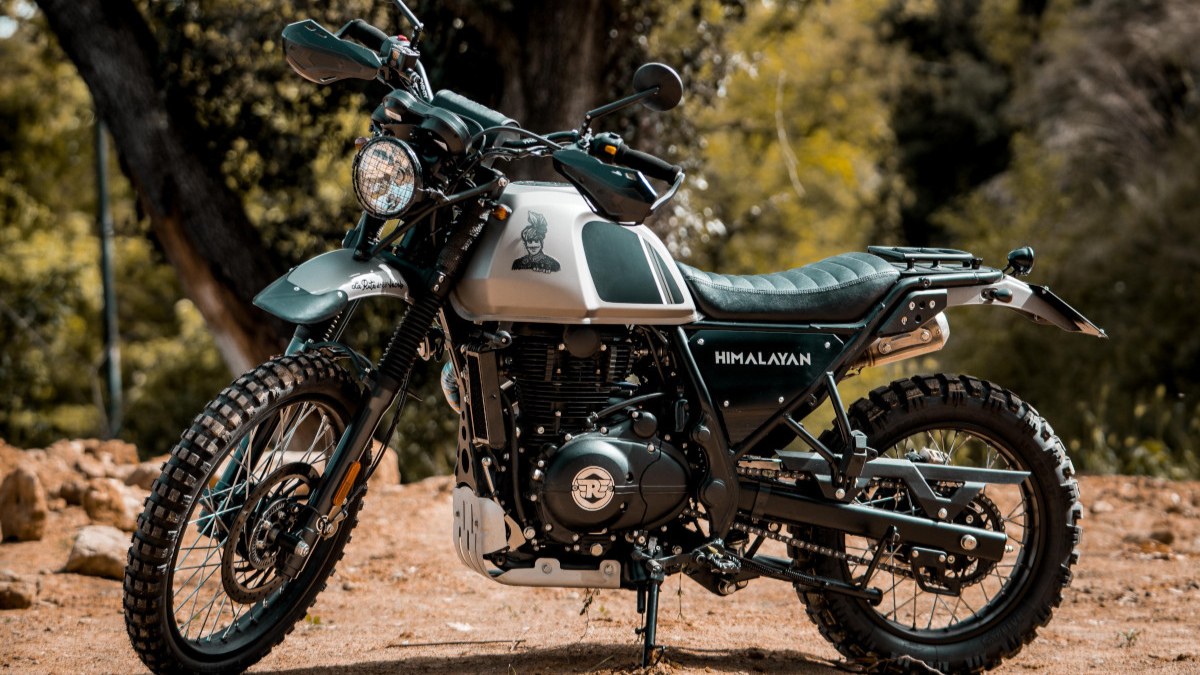 RE Himalayan Road Price