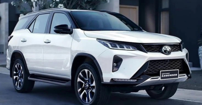 Fortuner Legender 4x4 Price in India