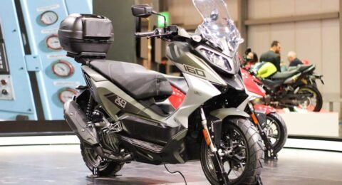 Hero Xoom 160 features