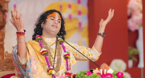 एल्विश यादव वृंदावन यात्रा