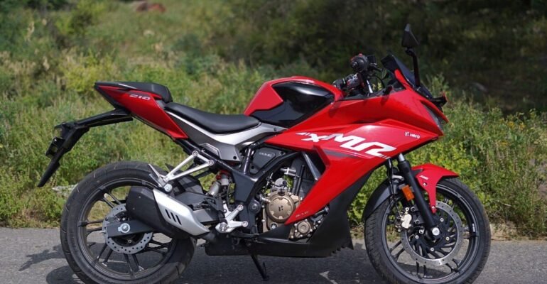 Karizma xmr 210
