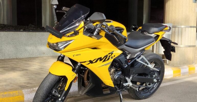 Karizma XMR 210