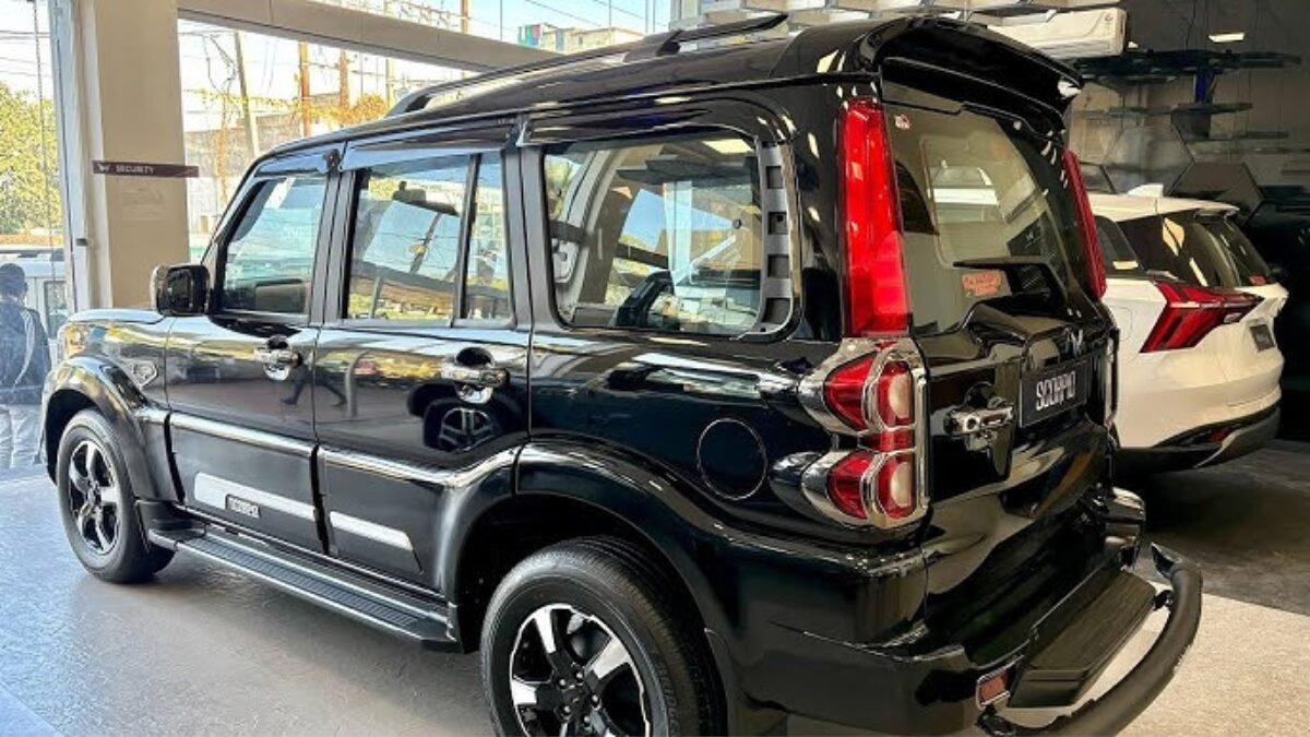 Scorpio s11 top model price