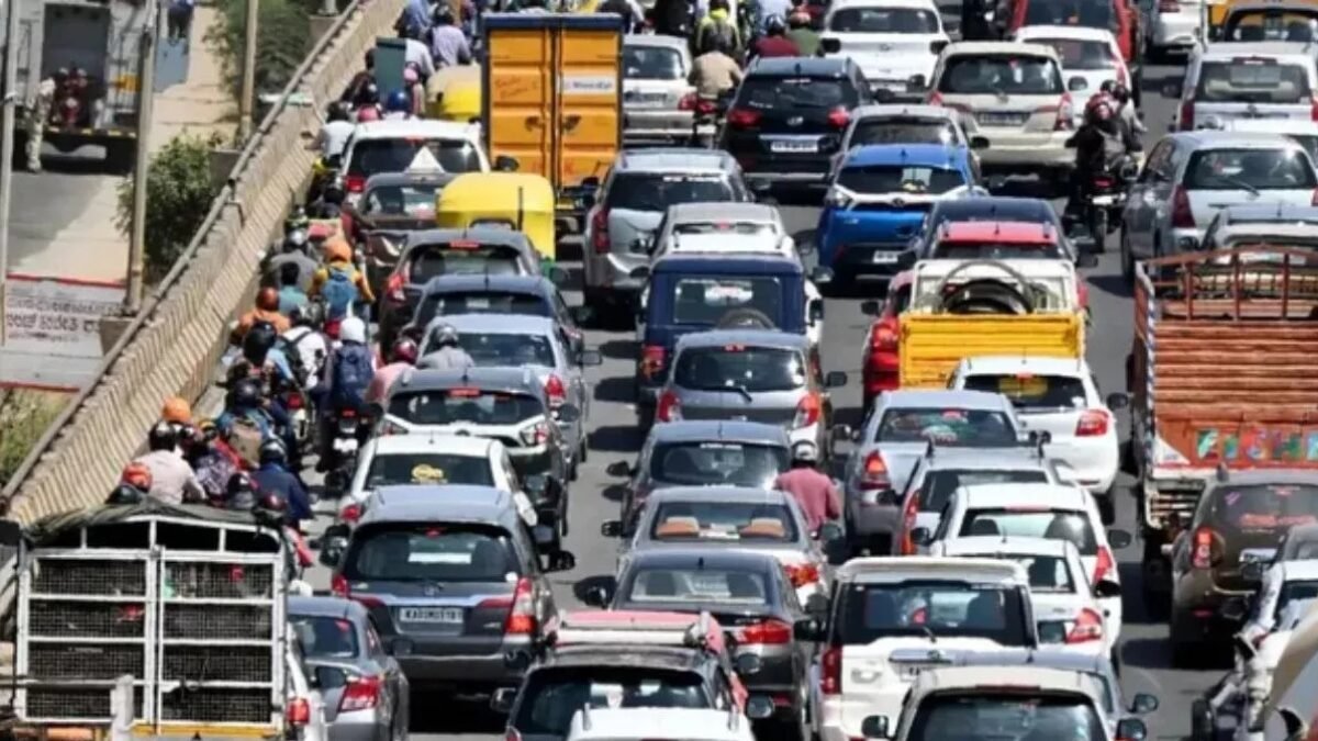 दिल्ली-गुरुग्राम ट्रैफिक