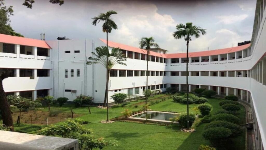 मेडिकल कॉलेज रेड