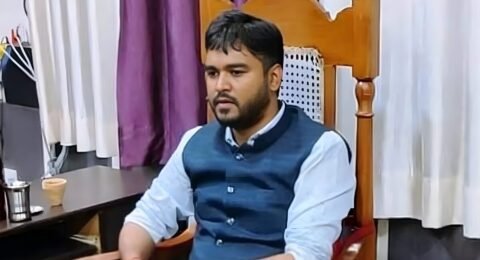 प्रशिक्षु IAS एटा दौरा