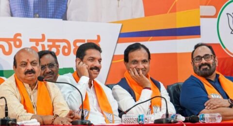 BJP नेता वायरल फोटो