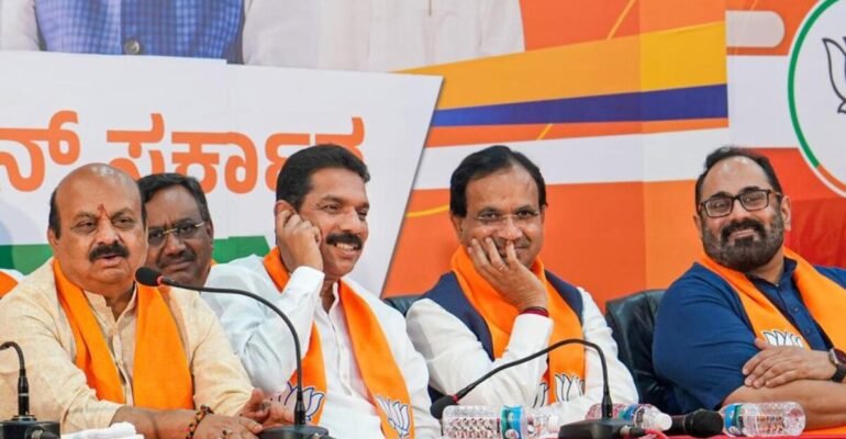 BJP नेता वायरल फोटो