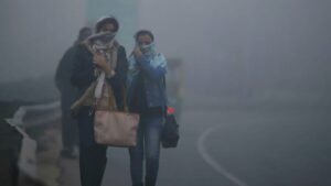 उत्तर भारत में बढ़ी ठंड