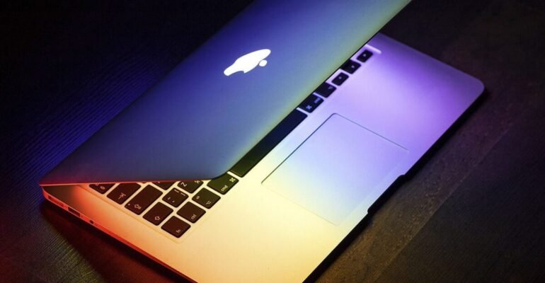 MacBook Air M1 50000 रुपये से कम ऑफर