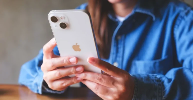 iPhone Satellite Messaging Feature